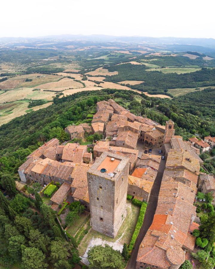 Torre Dei Belforti Montecatini Val di Cecina Bagian luar foto